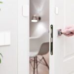 ⁦Zigbee Door and Window Sensor+Light Sensor⁩ - الصورة ⁦3⁩